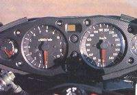 gsxr1300 relojes peque.jpg (7100 bytes)